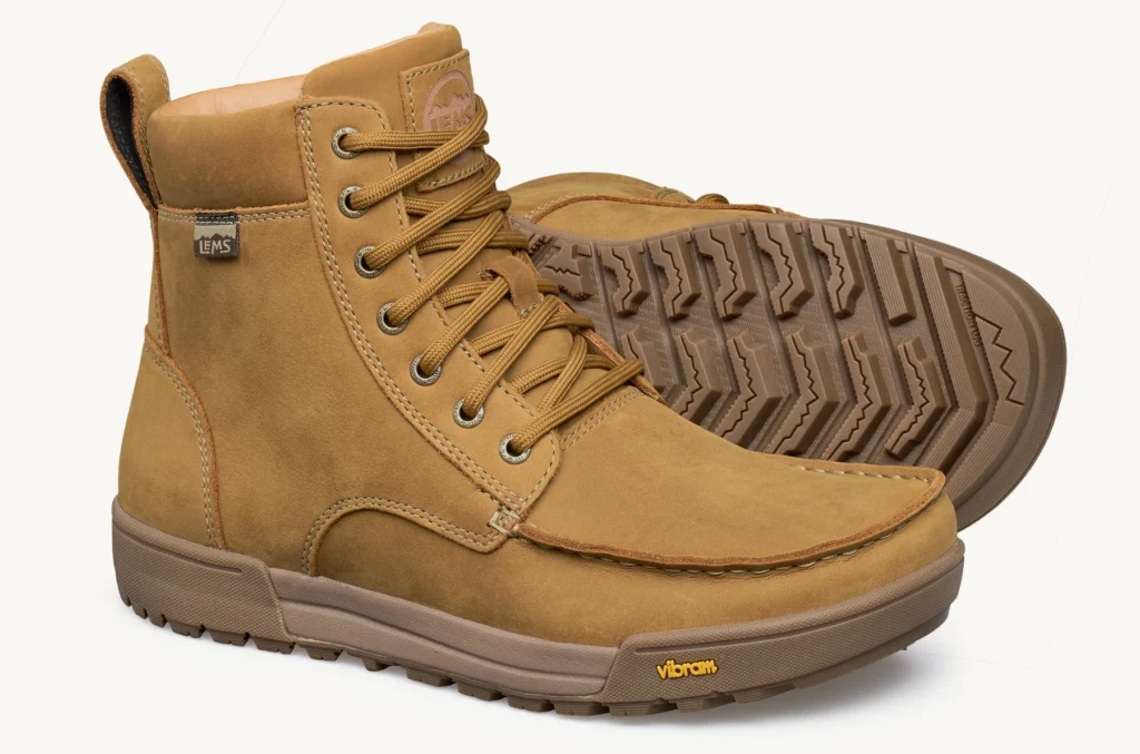 The Vibram® Megagrip outsole is a high performance rubber compound, specifically engineered for wet and dry terrain, offering a combination of traction and durability for trekking, hiking and other outdoor activities.